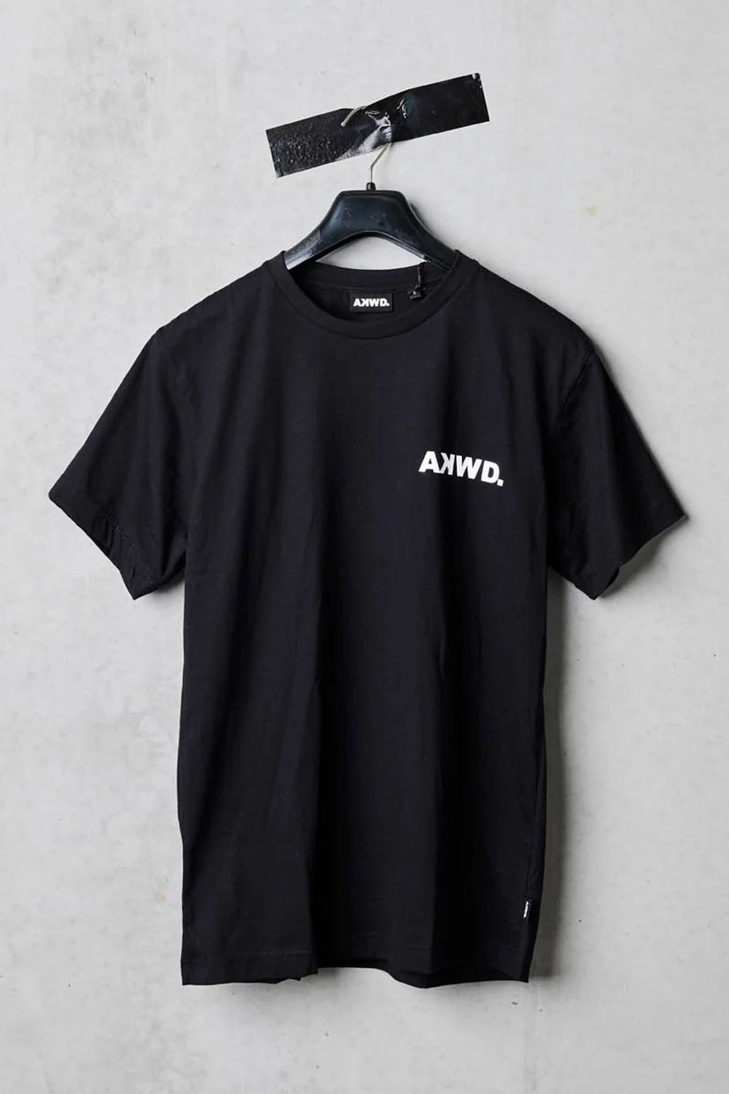 SOCIAL DISTANCING TEE