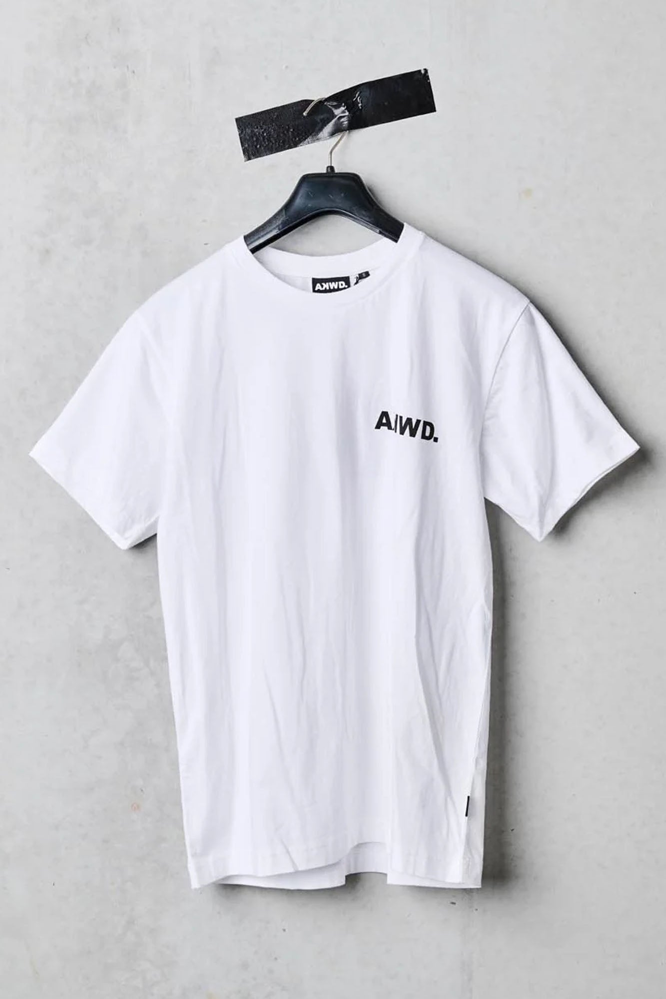 SOCIAL DISTANCING TEE